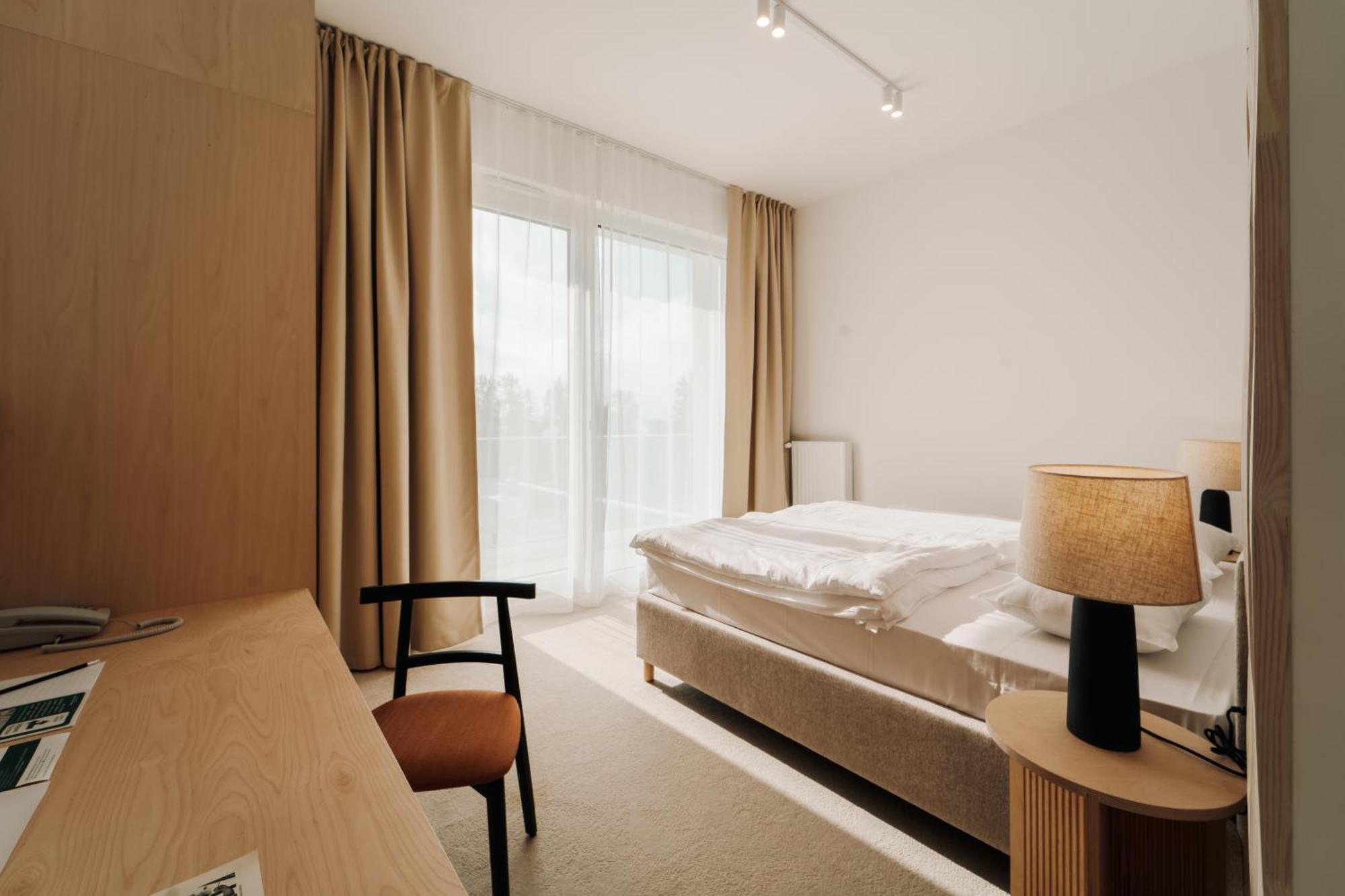 Hotel Arche Fabryka Samolotow W Mielnie 梅尔诺 外观 照片