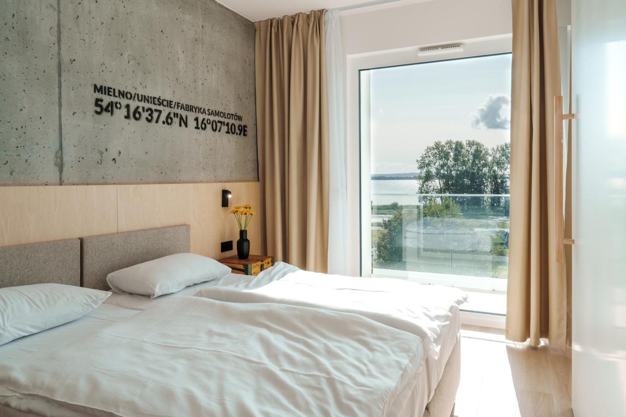 Hotel Arche Fabryka Samolotow W Mielnie 梅尔诺 外观 照片
